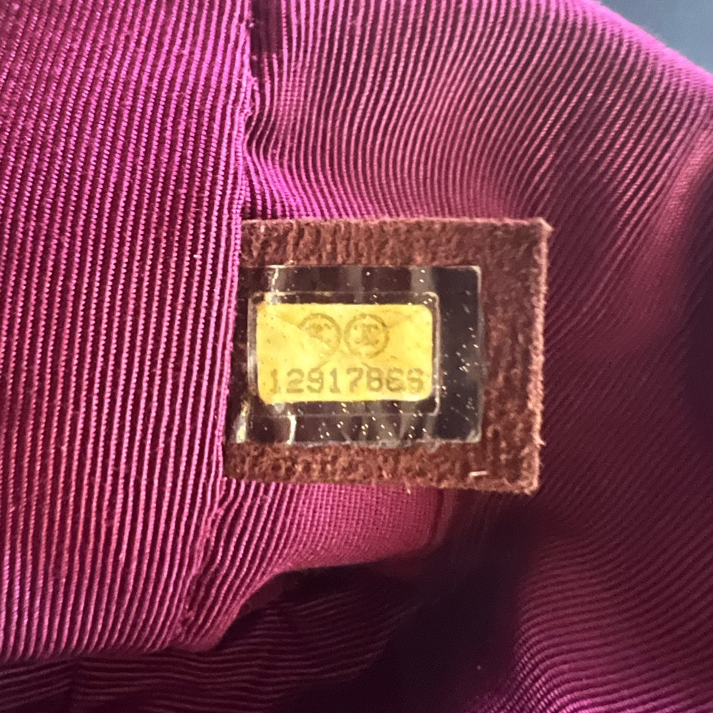Chanel hobo bag - Picture 2 of 11